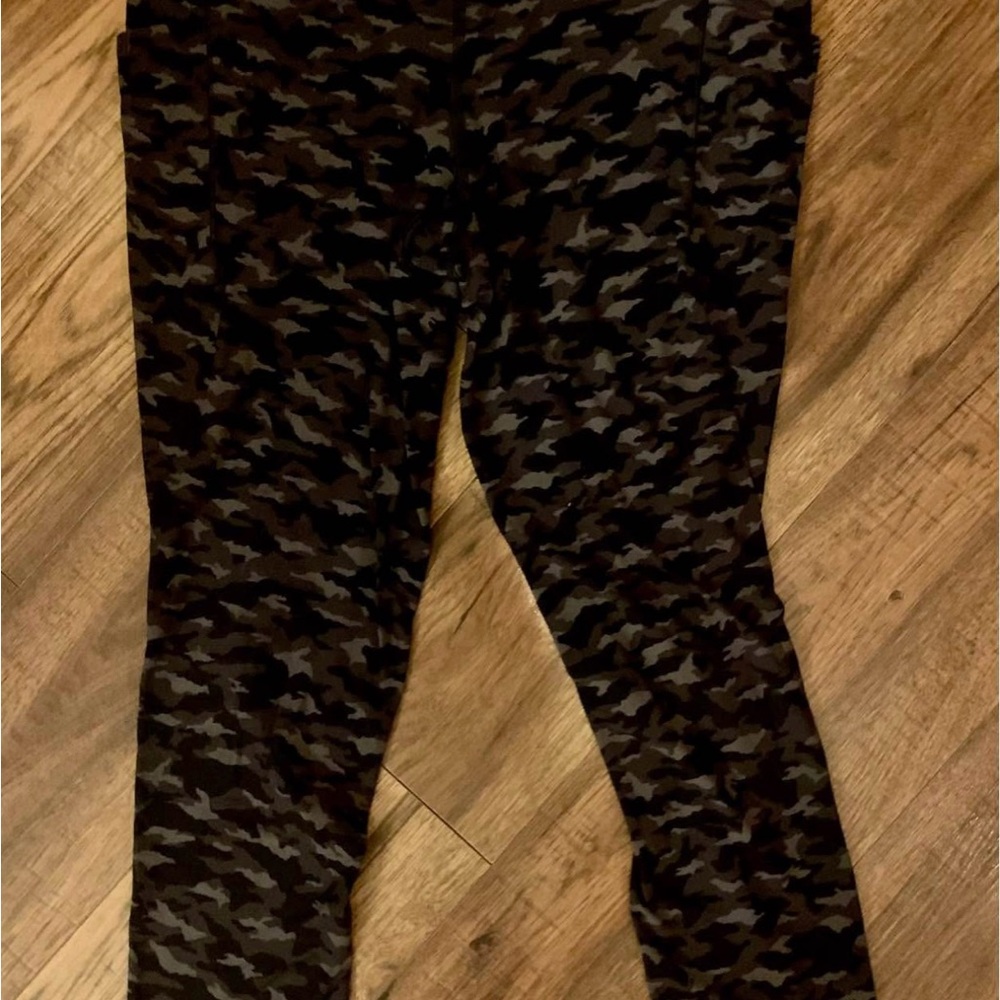 Athleta Black Camouflage Leggings